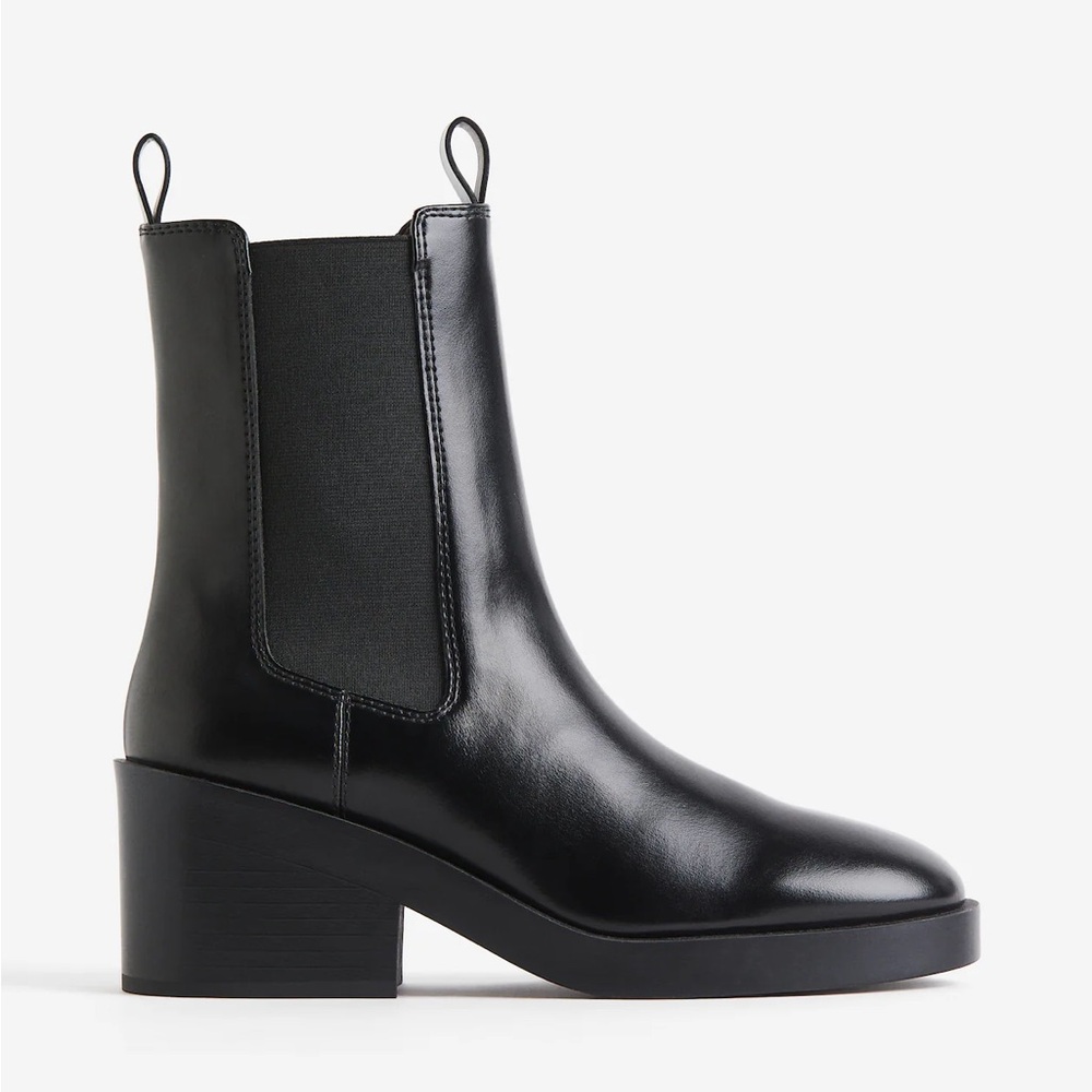 NWT H&M Chelsea Black Heeled Boots , Size 10